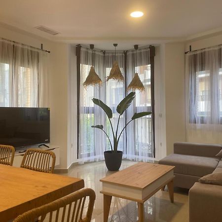 Piso Elche-Centro Apartment Ngoại thất bức ảnh